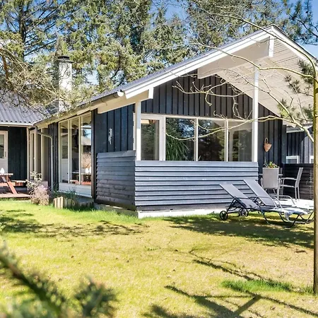 Sora - 2km From The Sea By Interhome *