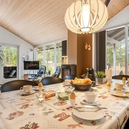 Sora - 2km From The Sea By Interhome