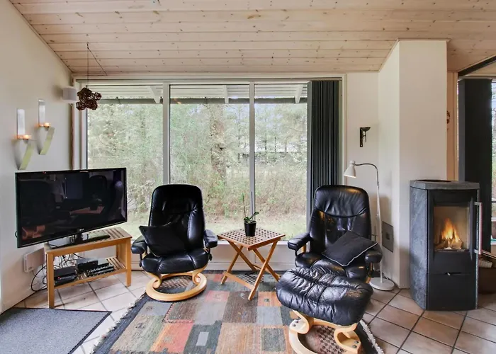 Sora - 2km From The Sea By Interhome